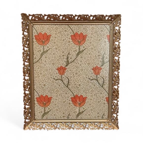 Vintage Goldtone Metal Picture Frame Ornate Mid Century Hollywood Regency 8 x 10 - Picture 1 of 7